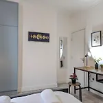 Modern Double W Private Bath & Free Parking Ferienhaus York