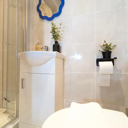 펜션 Modern Double W Private Bath & Free Parking 요크