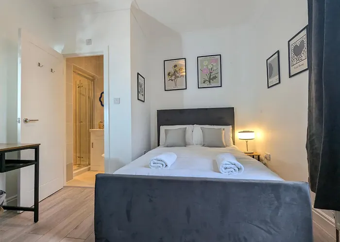 Σπίτι διακοπών Modern Double W Private Bath & Free Parking