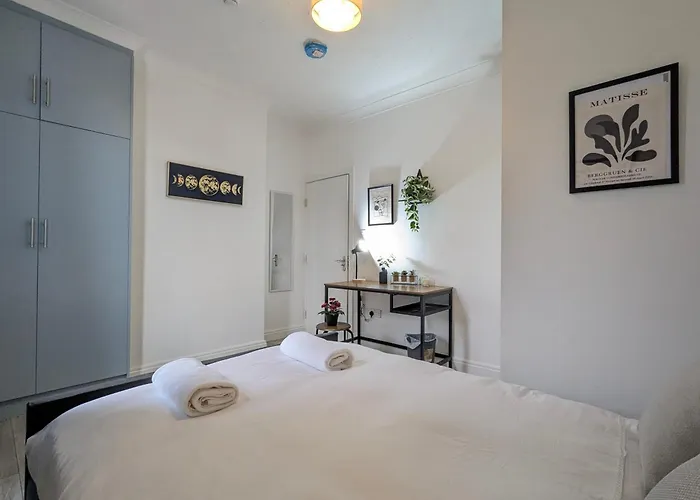 Modern Double W Private Bath & Free Parking * Γιορκ